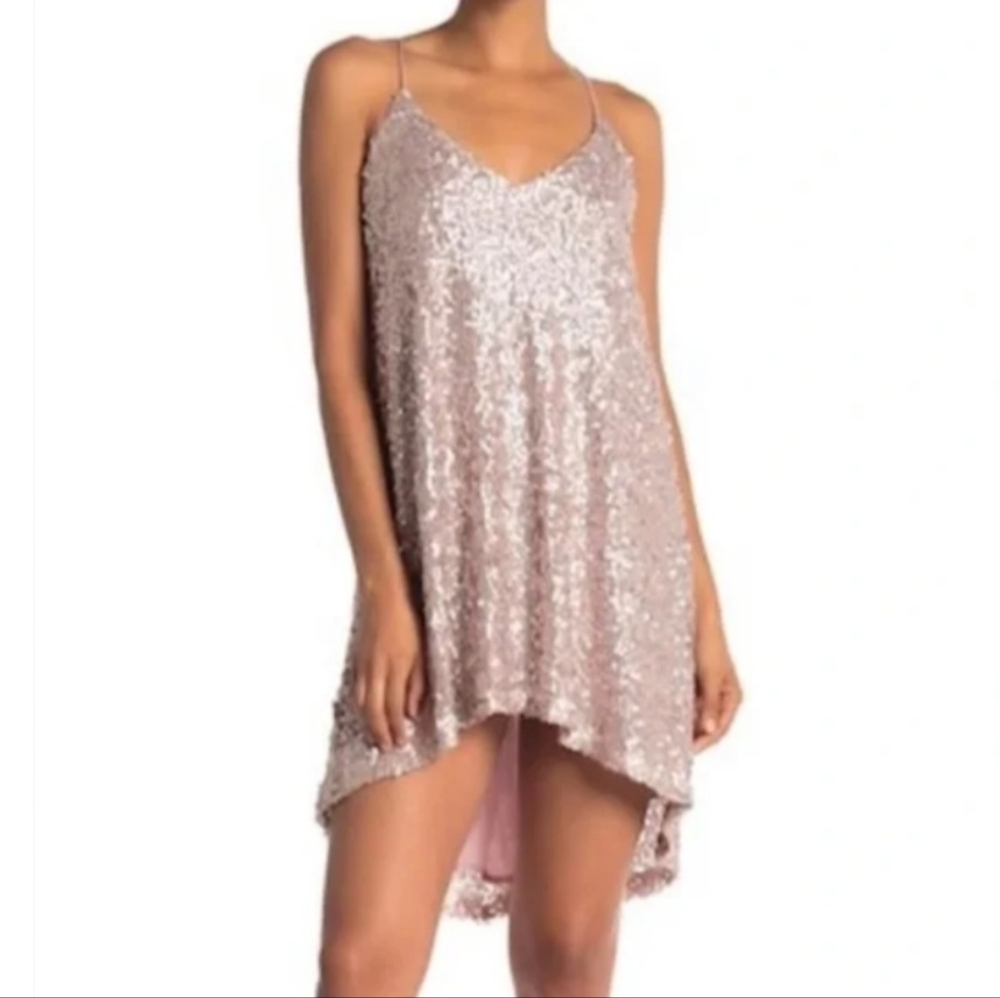 🆕️ NSR Sequined V-Neckline Dress. NWT